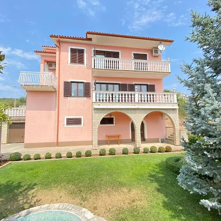 Апартаменты House Rose Рабац